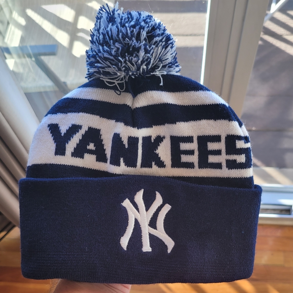 New York Yankees beanie